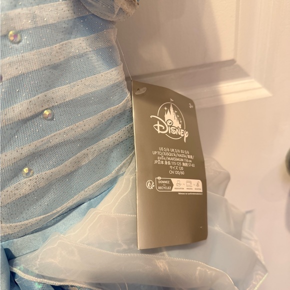 NWT Official Disney Cinderella 75th Anniversary Deluxe Princess Dress- Size 5/6 - Picture 4 of 6